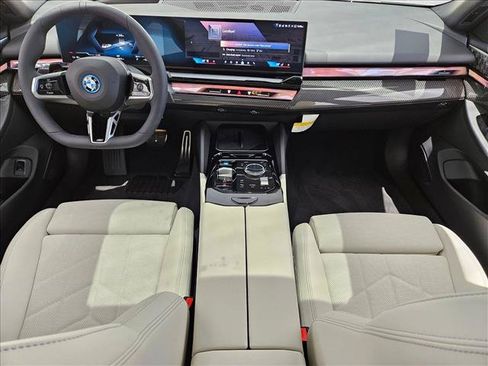 New 2027 BMW i5 eDrive40 w/ M Sport Package RWD image 15