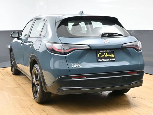 Used 2023 Honda HR-V LX image 7