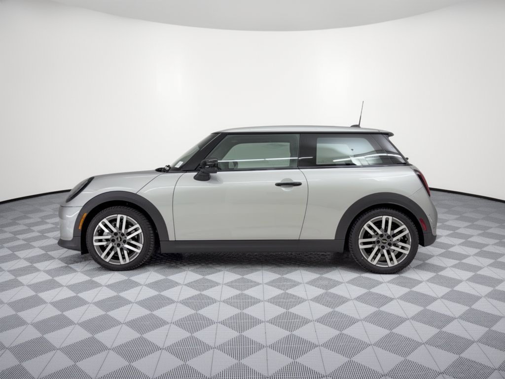 Used 2026 MINI Cooper 2-Door Hardtop FWD image 2