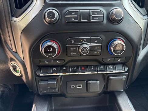 Used 2019 Chevrolet Silverado 1500 LT Trail Boss AWD/4WD image 32