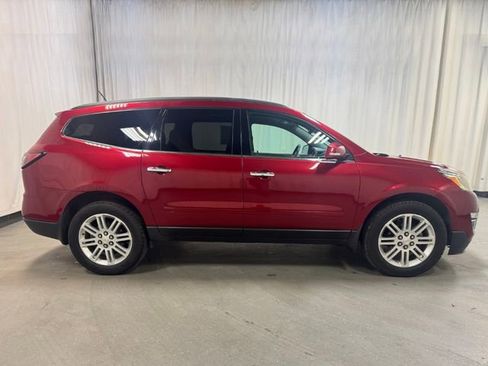 Used 2013 Chevrolet Traverse LT w/ All-Star Edition AWD/4WD image 3