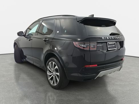 Certified 2024 Land Rover Discovery Sport S image 7