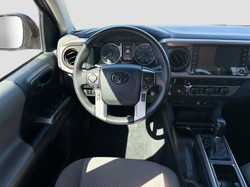 Used 2022 Toyota Tacoma SR5 image 16