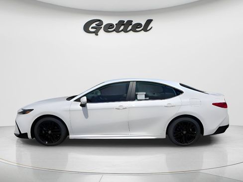 Certified 2026 Toyota Camry SE FWD image 8