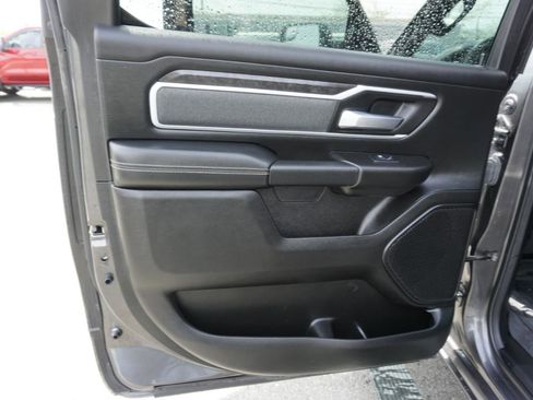 Used 2022 RAM 1500 Big Horn AWD/4WD image 16