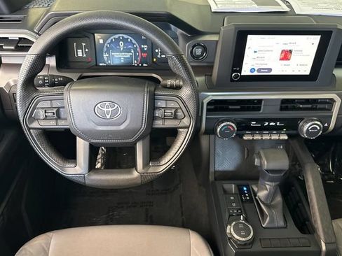 Used 2025 Toyota Tacoma SR5 AWD/4WD image 16