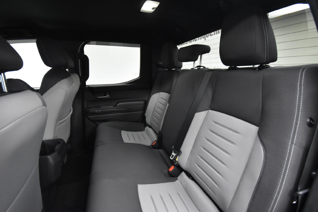 Used 2024 Toyota Tacoma TRD Sport AWD/4WD image 17