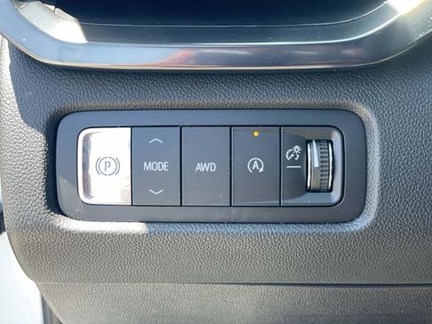 New 2026 GMC Acadia AT4 w/ Luxury Package AWD/4WD image 16