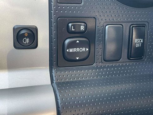 Used 2013 Toyota FJ Cruiser 2WD image 14