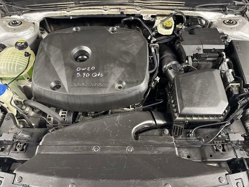 Used 2019 Volvo XC40 T5 R-Design image 27