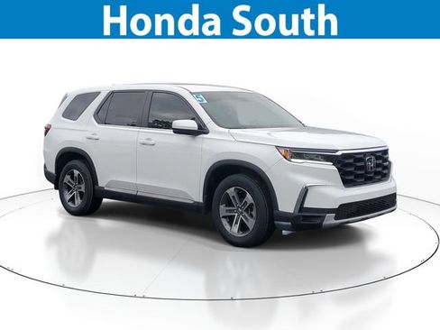 Used 2025 Honda Pilot EX-L image 1