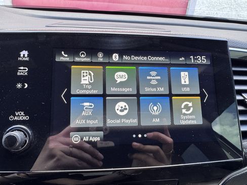 Used 2021 Honda Pilot Touring image 21