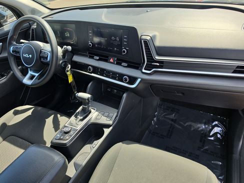 Certified 2023 Kia Sportage LX FWD image 10