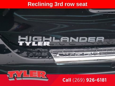 Used 2024 Toyota Highlander Limited AWD/4WD image 13