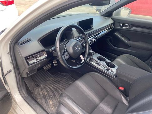 Used 2025 Honda Civic Sport image 17