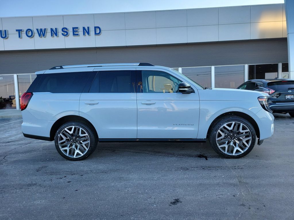 New 2025 Ford Expedition Platinum w/ Platinum Ultimate Package AWD/4WD image 3