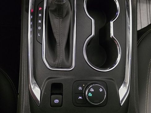 Used 2023 Chevrolet Traverse LT w/ LPO, Floor Liner Package image 40