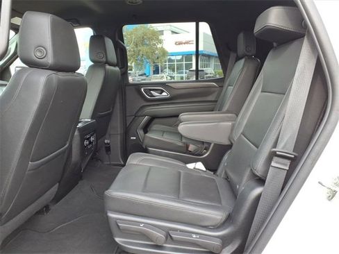 Used 2022 Chevrolet Tahoe LT w/ Luxury Package image 17