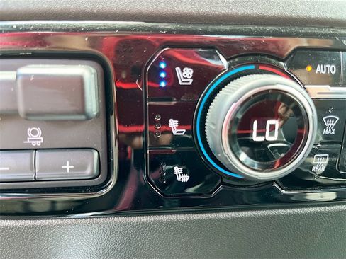 Used 2023 Chevrolet Silverado 1500 LTZ image 21