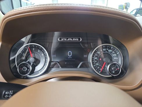 Used 2021 RAM 1500 Laramie AWD/4WD image 17