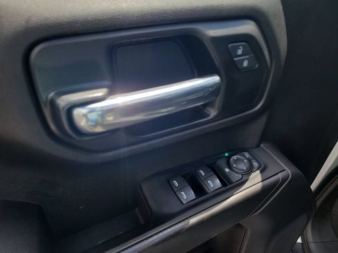 Used 2022 Chevrolet Silverado 1500 Custom AWD/4WD image 13