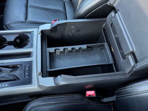 Certified 2019 Ford F150 Lariat w/ Equipment Group 502A Luxury image 23