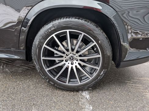 New 2026 Mercedes-Benz GLS 450 4MATIC image 18