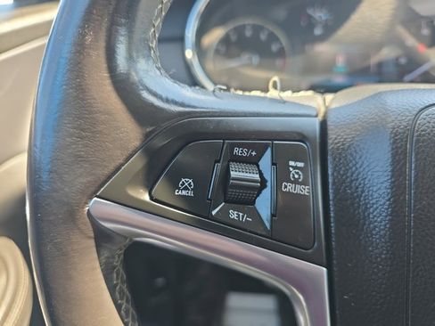 Used 2022 Buick Encore Preferred w/ Safety Package image 20