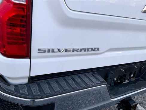 Used 2024 Chevrolet Silverado 2500 LT image 29