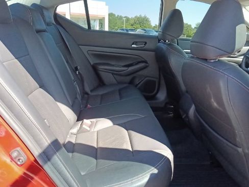 Used 2024 Nissan Altima 2.5 SR w/ SR Premium Package FWD image 30