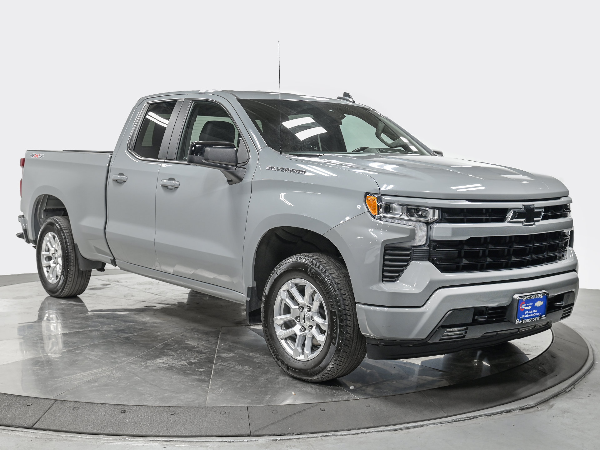 Used 2024 Chevrolet Silverado 1500 RST AWD/4WD image 9