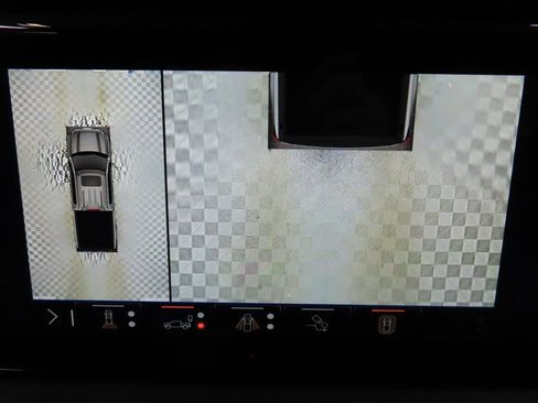 Used 2025 GMC Sierra 1500 Denali Ultimate image 17