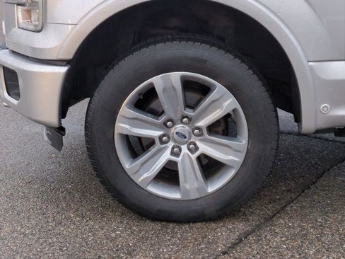 Used 2016 Ford F150 Platinum w/ Equipment Group 701A Luxury image 14