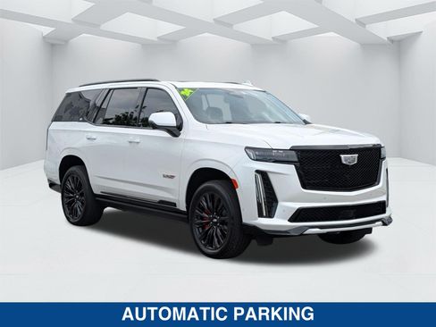Used 2024 Cadillac Escalade V w/ LPO, ONYX Package AWD/4WD image 2
