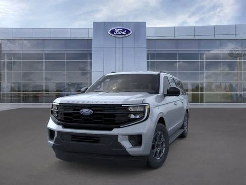 New 2025 Ford Expedition Max Active image 3