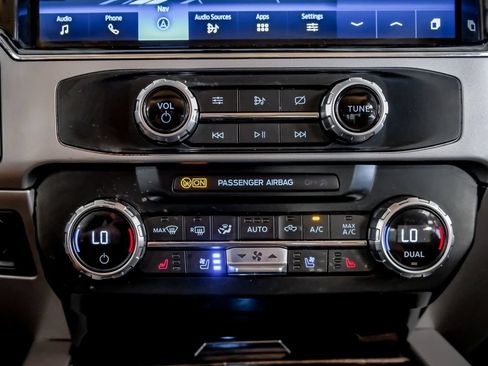 Used 2022 Ford F250 Lariat w/ Chrome Package AWD/4WD image 26