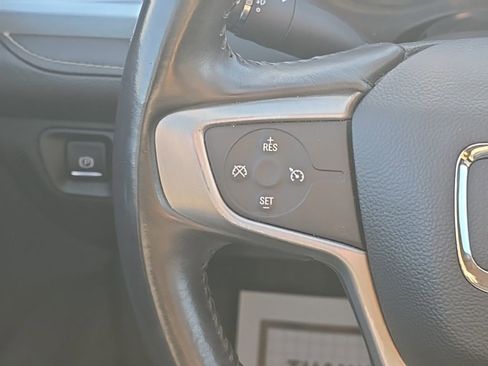 Used 2017 GMC Acadia SLT image 29