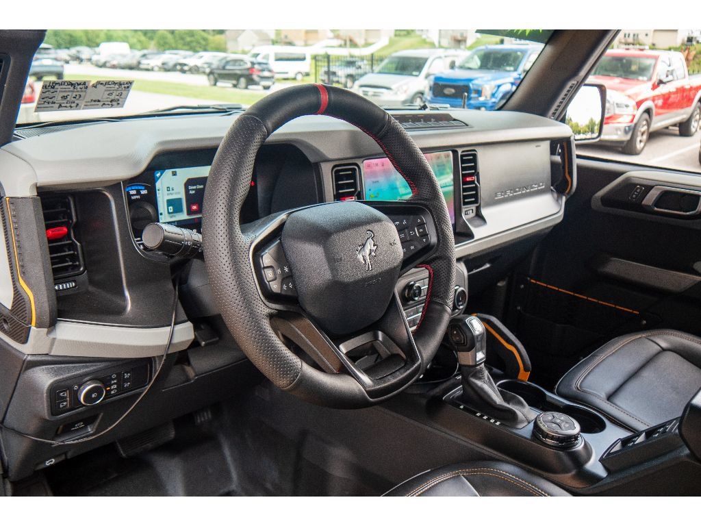 Used 2022 Ford Bronco Badlands w/ Sasquatch Package AWD/4WD image 13