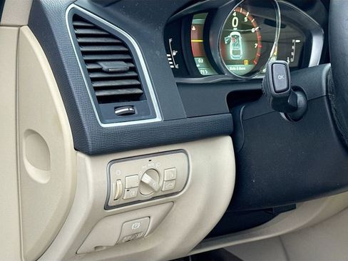 Used 2014 Volvo XC60 3.2 image 12