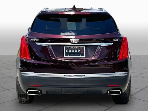 Used 2017 Cadillac XT5 Luxury w/ Driver Awareness Package FWD image 5