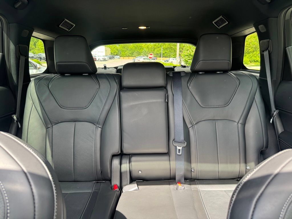 Used 2025 INFINITI QX60 Luxe w/ Black Edition AWD/4WD image 23