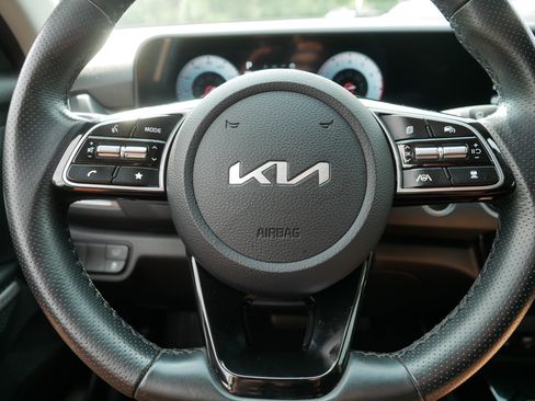 Certified 2024 Kia Seltos SX w/ SX Sunroof Package AWD/4WD image 25