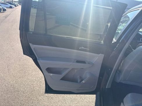 Used 2021 Volkswagen Atlas SE w/ Panoramic Sunroof Package image 15