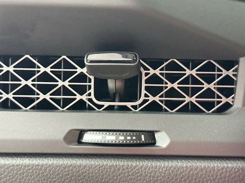 Certified 2025 Honda Accord LX image 9