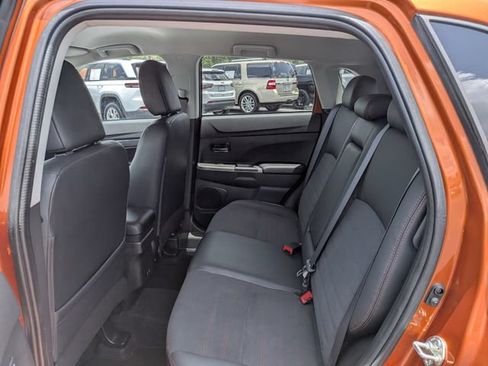 Used 2022 Mitsubishi Outlander Sport SE FWD image 13