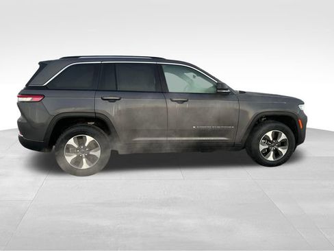 Used 2022 Jeep Grand Cherokee Limited 4xe image 6