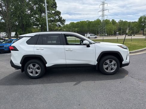 Used 2025 Toyota RAV4 XLE w/ Convenience Package image 6