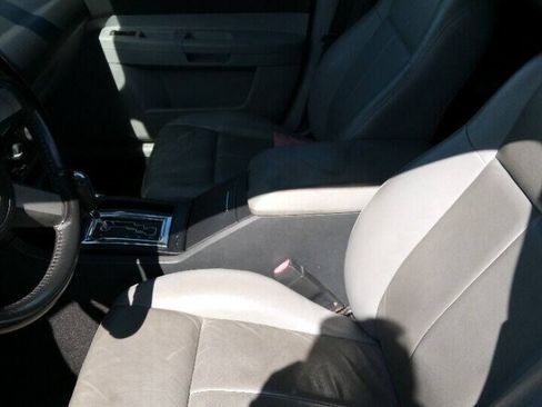 Used 2006 Chrysler 300 Touring RWD image 11
