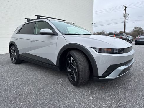 Used 2025 Hyundai Ioniq 5 SEL image 3