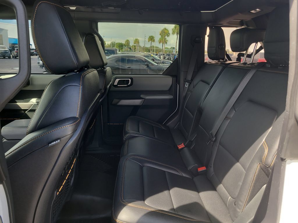 Used 2022 Ford Bronco Badlands AWD/4WD image 10